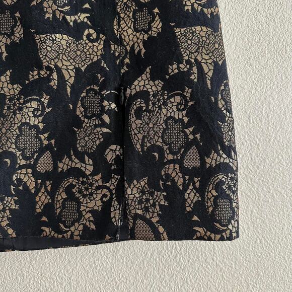 vintage BEBE black and gold abstract mini skirt - Picture 7 of 7